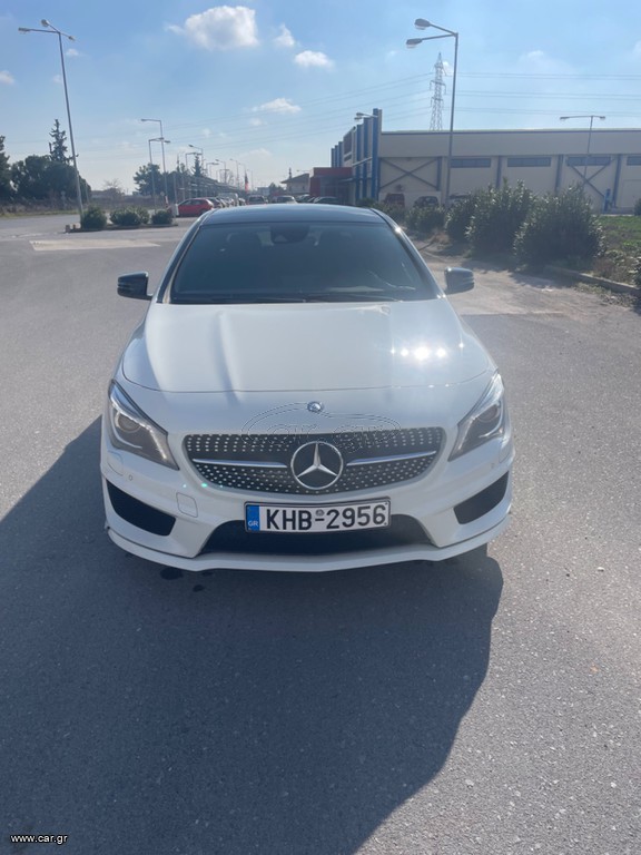 Mercedes-Benz CLA 220 '15 4Matik