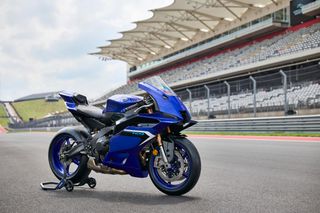 Yamaha YZF-R9 EU5+ 2026 ΜΠΛΕ ΕΤΟΙΜΟΠΑΡΑΔΟΤΟ+ ΔΩΡΟΕΠΙΤΑΓΗ 500€
