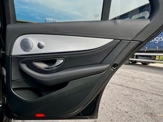 Mercedes-Benz E 300 2020 de AMG Line plug in Hybrid Diesel - KDP Garage-thumb-37