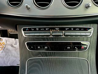 Mercedes-Benz E 300 2020 de AMG Line plug in Hybrid Diesel - KDP Garage-thumb-55