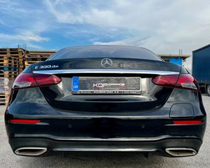 Mercedes-Benz E 300 2020 de AMG Line plug in Hybrid Diesel - KDP Garage-thumb-7