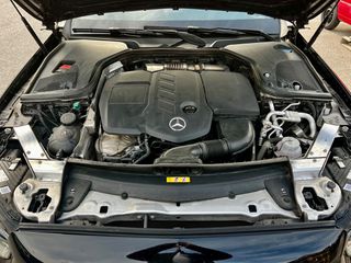Mercedes-Benz E 300 2020 de AMG Line plug in Hybrid Diesel - KDP Garage-thumb-62
