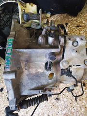 20ET69  PEUGEOT 208 CITROEN C3 1.5  BLUE HDI 6 SREED STAR STOP