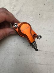Τρόμπα συμπλέκτη KTM-thumb-2