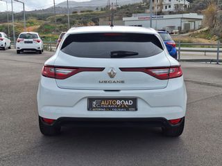Renault Megane 2016-thumb-4