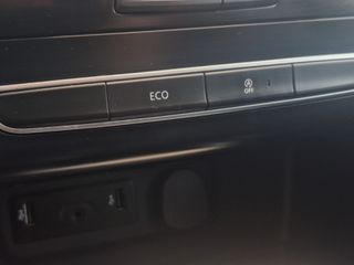 Renault Megane 2016-thumb-18