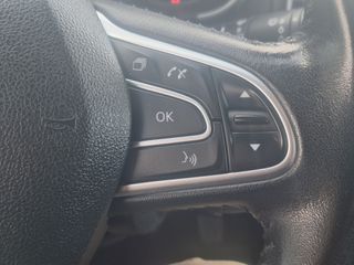 Renault Megane 2016-thumb-17