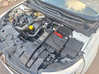 Renault Megane 2016-thumb-22