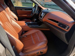 Maserati Levante 2018 Grandsport Panorama 330 PS-thumb-11