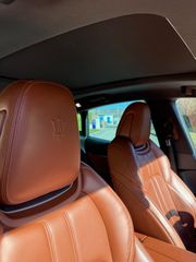 Maserati Levante 2018 Grandsport Panorama 330 PS-thumb-12