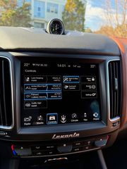 Maserati Levante 2018 Grandsport Panorama 330 PS-thumb-15