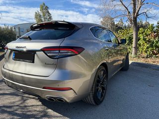 Maserati Levante 2018 Grandsport Panorama 330 PS-thumb-7