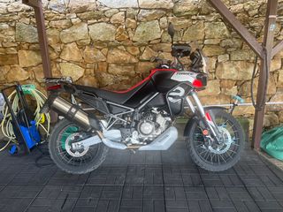 Aprilia Tuareg 2022