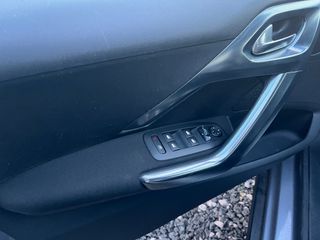Peugeot 2008 2016 ALLURE-thumb-9