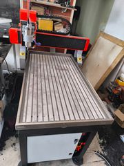 CNC για κοπή και χάραξη μετάλλου,μάρμαρου ,ξύλου και άλλων υλικών.