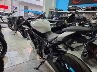 CFmoto 675 SR-R 2026-thumb-10
