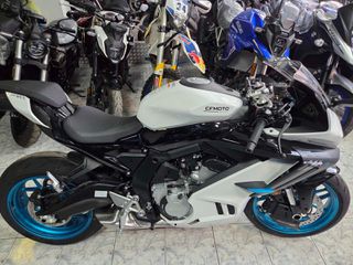 CFmoto 675 SR-R 2026-thumb-19