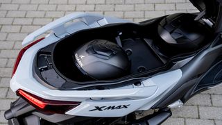 Yamaha XMAX 300 Tech Max 2026 ΔΩΡΟΕΠΙΤΑΓΗ 500€  ΚΑΙ ΟΛΑ ΕΤΟΙΜΟΠΑΡΑΔΟΤΑ!!!-thumb-14