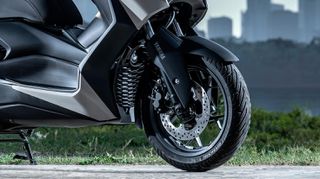 Yamaha XMAX 300 Tech Max+ EU5+ 2026 ΔΩΡΟΕΠΙΤΑΓΗ 500€ ΕΤΟΙΜΟΠΑΡΑΔΟΤΑ-thumb-12