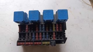 Ασφαλειοθήκη NISSAN SERENA VANETTE CARGO C23 91-01