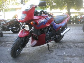 Kawasaki GPZ 500 S 1996 GPZ 500 S