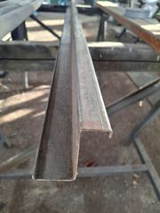 Γωνιες περίφραξης (Ζ) 237cm/4€