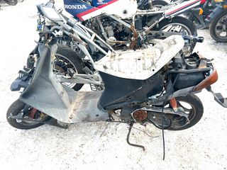 SUZUKI ADDRESS 50 -> ΑΝΤΑΛΛΑΚΤΙΚΑ ΚΟΜΜΑΤΙ ΚΟΜΜΑΤΙ -> MOTO PAPATSILEKAS
