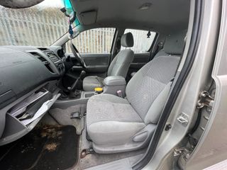 Καθίσματα  για Toyota Hilux 2006-2012 Άριστα