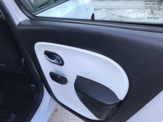 Renault Twingo 2017-thumb-31