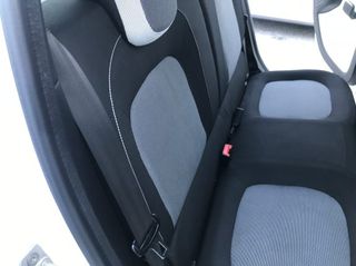Renault Twingo 2017-thumb-33