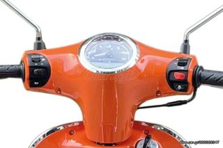 UM 2025 CHILL 125CC ΧΡΩΜΑ SPORT ΠΡΟΣΦΟΡΑ ΑΠΟ 2070 ΣΤΑ 1990-thumb-6