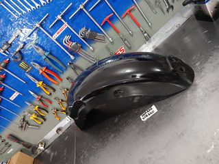Πωλείται γνήσιο φτερό πίσω από YAMAHA VIRAGO XV 250