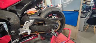 Honda CBR 1000RR 2018 OHLINS BREMBO AKRAPOVIC SC PROJECT AND CARBON COVERS-thumb-9