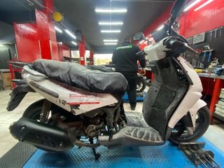Aprilia sportcity 125/200/250-thumb-3