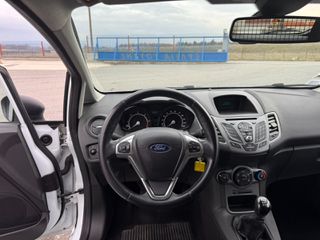 Ford Fiesta 2017-thumb-13