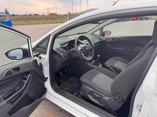 Ford Fiesta 2017-thumb-8