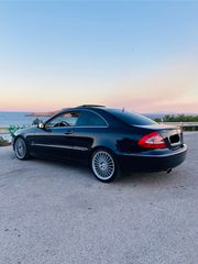 Mercedes-Benz CLK 320 2005