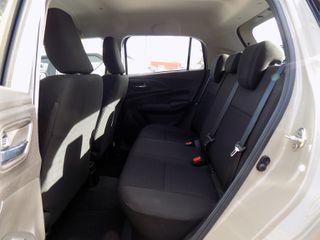 Suzuki Swift 2026 HYBRID 1.2 GL-thumb-12