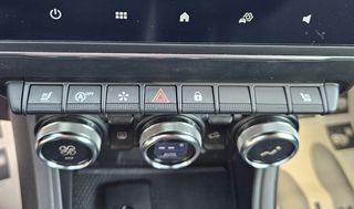 Renault Captur 2022 DYNAMIC EDC Mild Hybrid 140HP-thumb-47