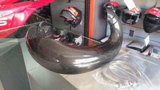 Προστασία εξάτμισης 2Τ carbon KTM A44005994000 για KTM/GASGAS/HUSQVARNA (2023-2025)