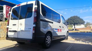 Opel Vivaro 2015 9θεσιοDIESEL-thumb-4