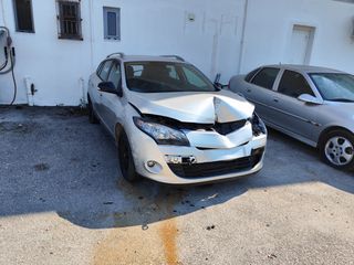 Renault Megane 2013 DCI 110 FAP BOSE EDITION-thumb-3