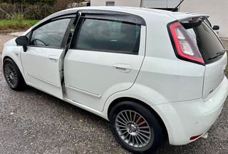 Fiat Grande Punto 2014-thumb-6