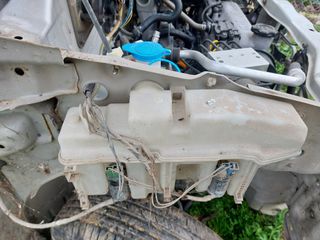 Δοχείο νερού υαλοκαθαριστηρων με μοτέρ Suzuki Alto 2005