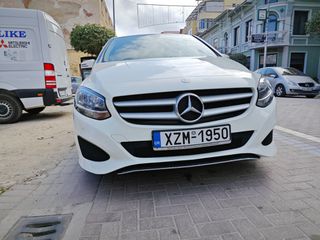 Mercedes-Benz B 180 2015 C180