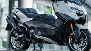 Yamaha TMAX 560 Tech Max 2026 ΑΜΕΣΑ ΔΙΑΘΕΣΙΜΟ ΜΕ ΠΛΟΥΣΙΑ ΔΩΡΑ-thumb-13