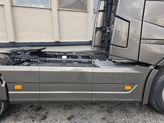 Volvo 2015 FH500 RETARDER-thumb-15