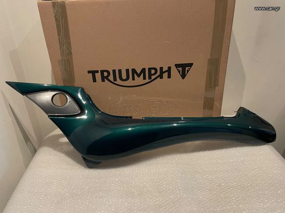 Triumph rear side panel left Sprint carbs- αριστερή ουρά T2305510-HA