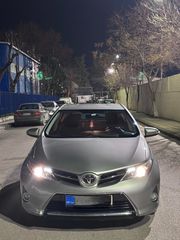 Toyota Auris 2013