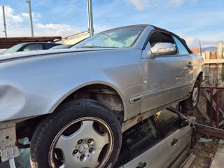 Mercedes CLK200 W208 2000-thumb-3